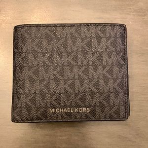 Brand New Michael Kors Wallet